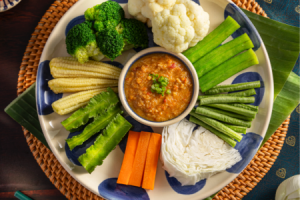 Rau củ hấp ăn kèm sốt cua đặc biệt