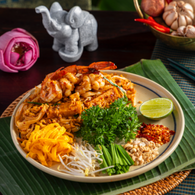 11-47. Pad Thái tôm